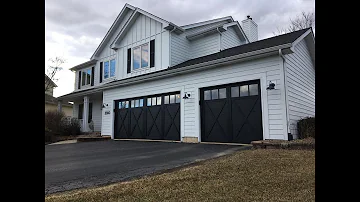Do black garage doors look good?