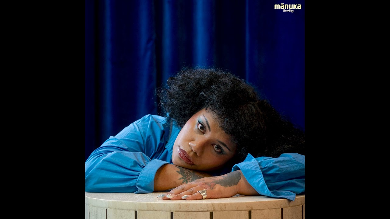 Guarda Romi Wrights - Capsized su YouTube Guarda Romi Wrights - Capsized su YouTube