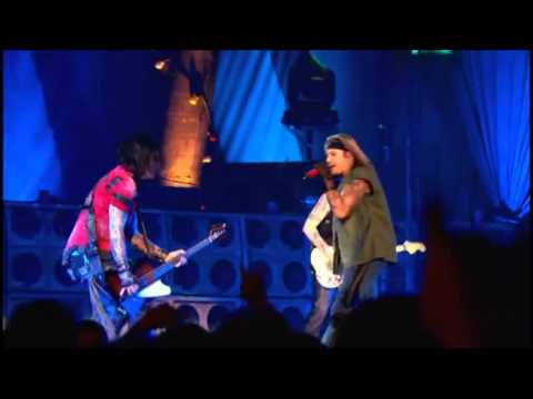 motley-crue---too-young-to-fall-in-love-(live)