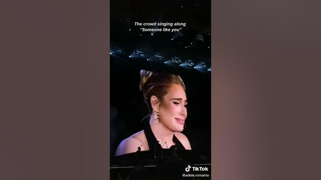 Adele getting emotional because of crowd singing someone like u Adele getting emotional because of crowd singing someone like u