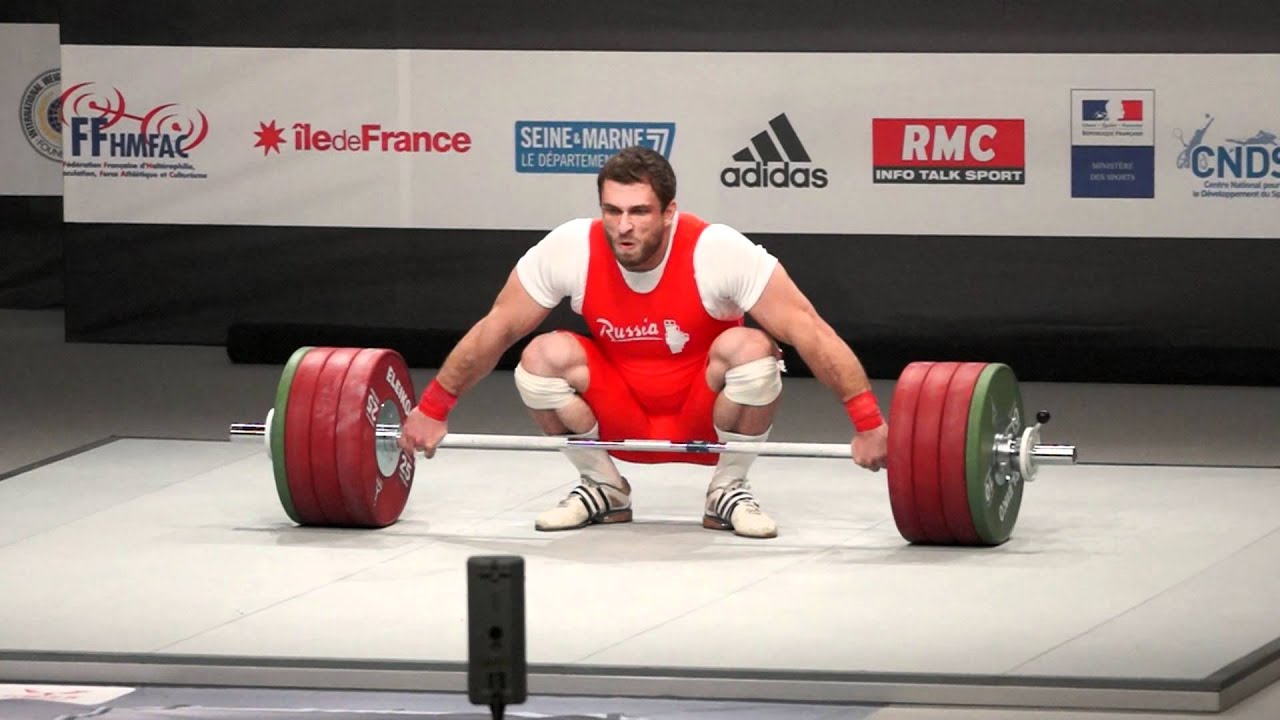 Battle of the 105 kg at the world weightlifting championship ( Paris