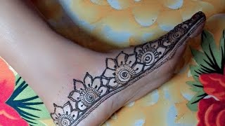 designer foot mehndi design #dulhan #mehndi #girls