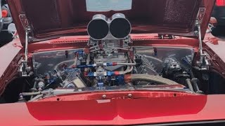 took my huskies to the bethlehem cars & coffee auto show at the steel stacks 🏎️🐾☕