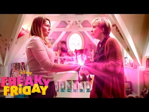 trailer-⏳|-freaky-friday-|-disney-channel