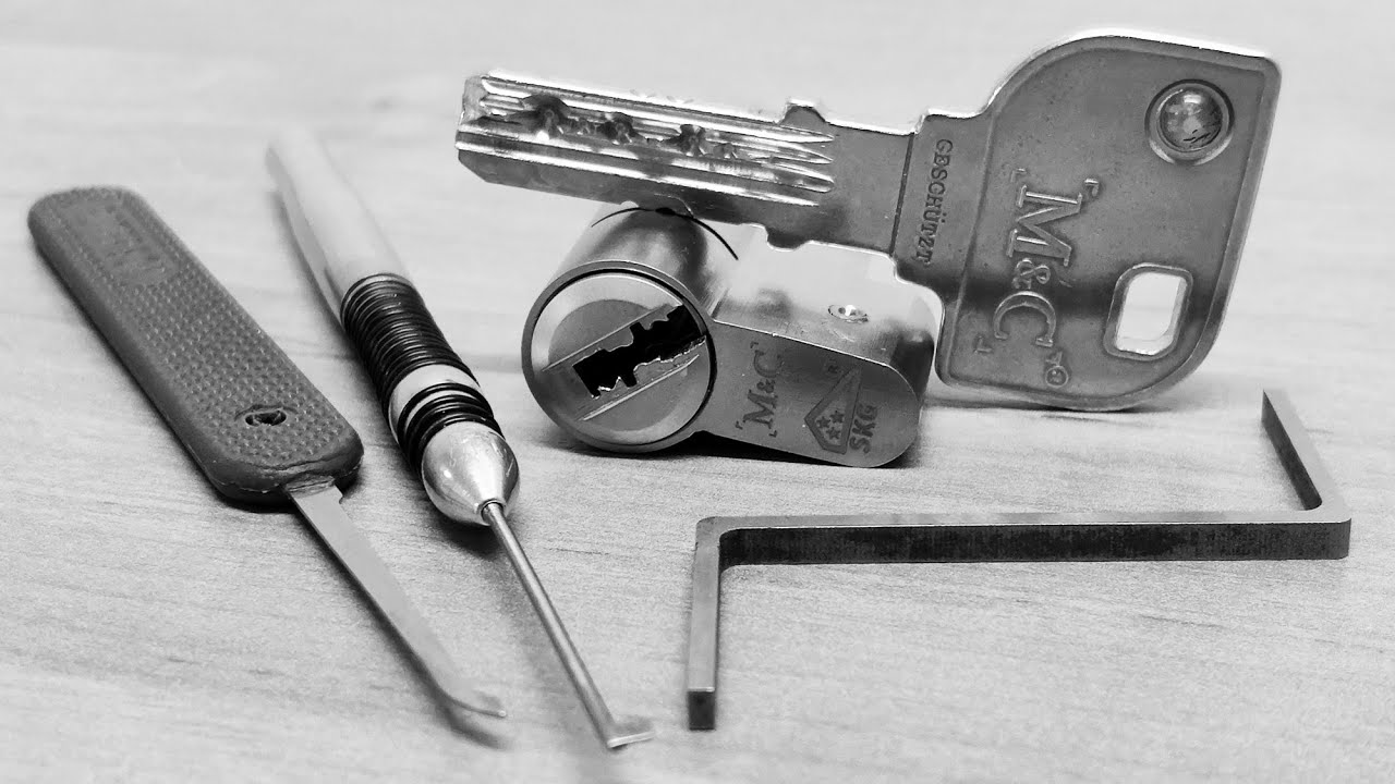 M&C Condor (5 pins & 5 sliders) picked and gutted 😉👍