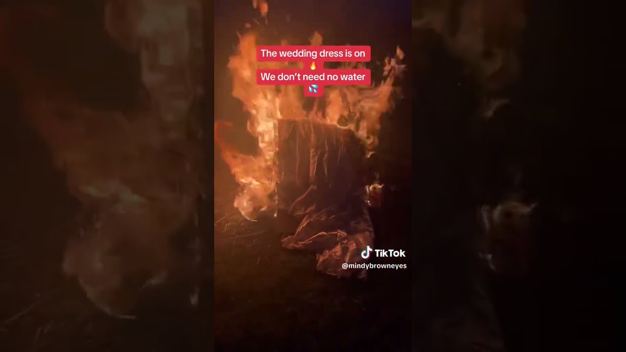 burning Wedding Dress Satín