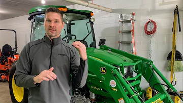 Jak společnost John Deere generuje příjmy?