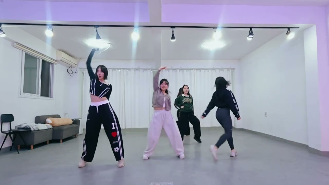 Kiiikiii - 404 new era dance cover l weekend danceteam 광주 위켄드댄스팀 