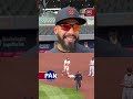 Ronald Acuña Jr abrió el juego con doble y lo celebró con tambores🪘🙌🏽😅 frente a Gleyber Torres #MLB
