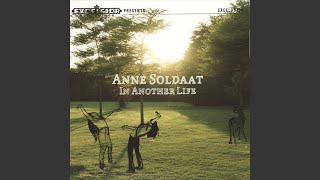 Video thumbnail of "Anne Soldaat - Pillow Talk"