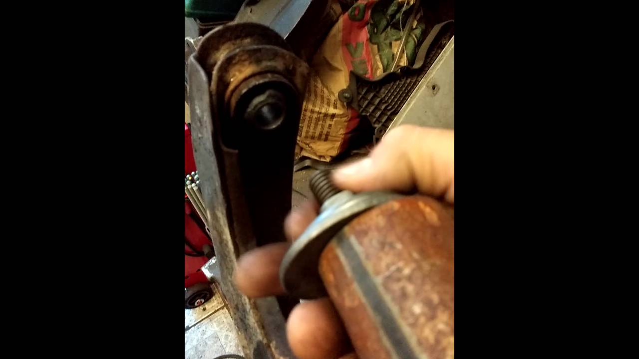 Colocando bucha na bandeija sem prensa hidráulica