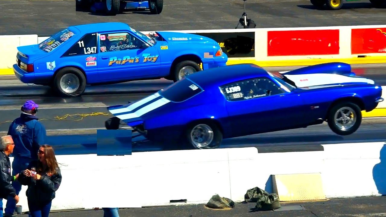 Old school american muscle cars drag racing action 1/4 mile - YouTube