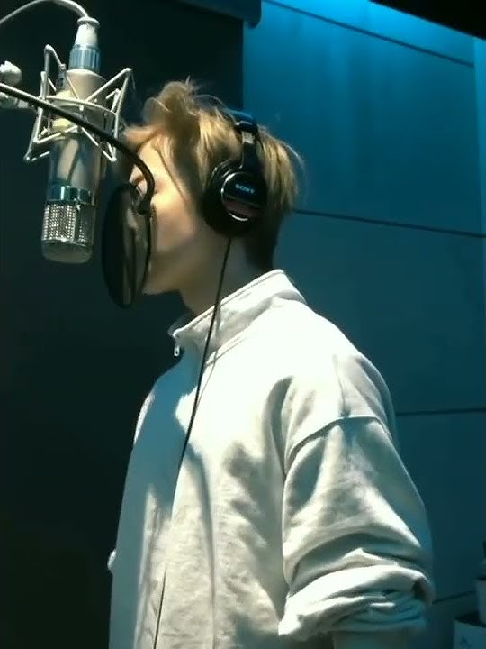 Deep voice nya nana di lagu Saturday Drip emang gak ada obeng keren banget
