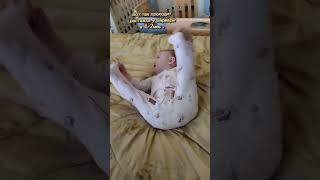 Маленькая гимнастка#варвара #домашнийвлог #shortsvideo #shorts #shortvideo #baby #tiktok #top #shots