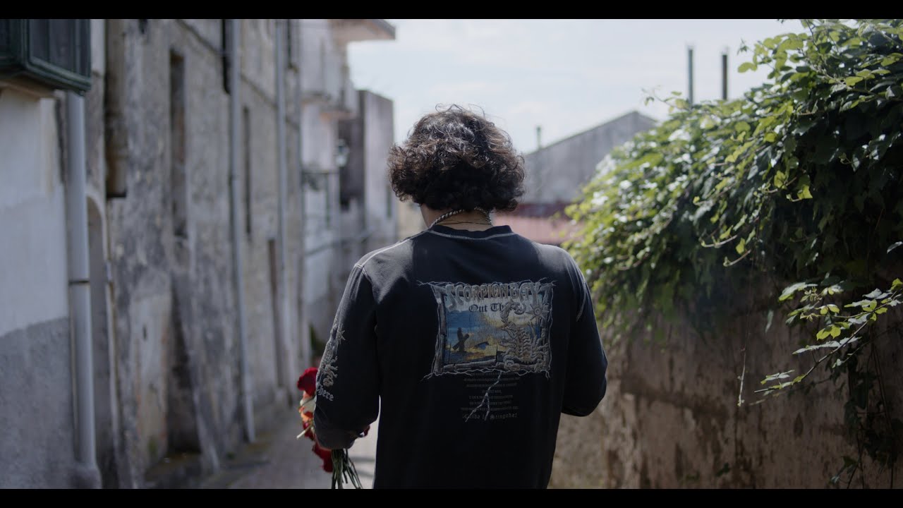 Watch LUDE - PENSIERI (OFFICIAL VIDEO) on YouTube Watch LUDE - PENSIERI (OFFICIAL VIDEO) on YouTube