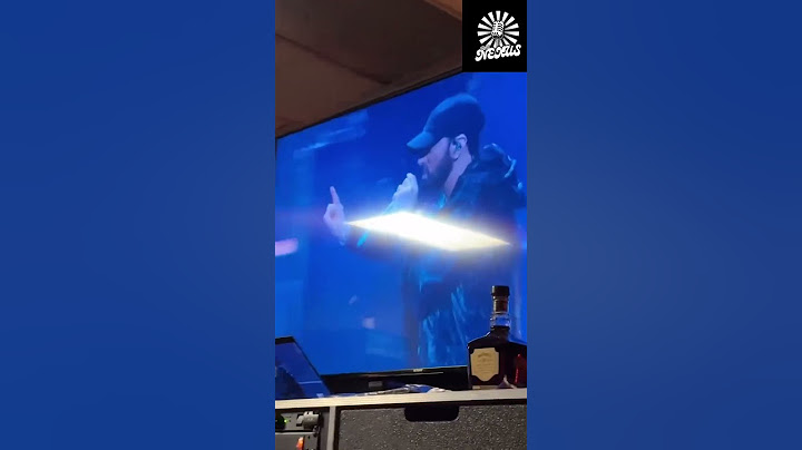 Jelly Roll Reacts to Eminem's VMAs Performance! 👀 #eminem #shorts
