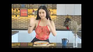 Sexy Girl Cooking - Easy Vegetable Stir Fry Recipe - Pong Kyubi Cooking