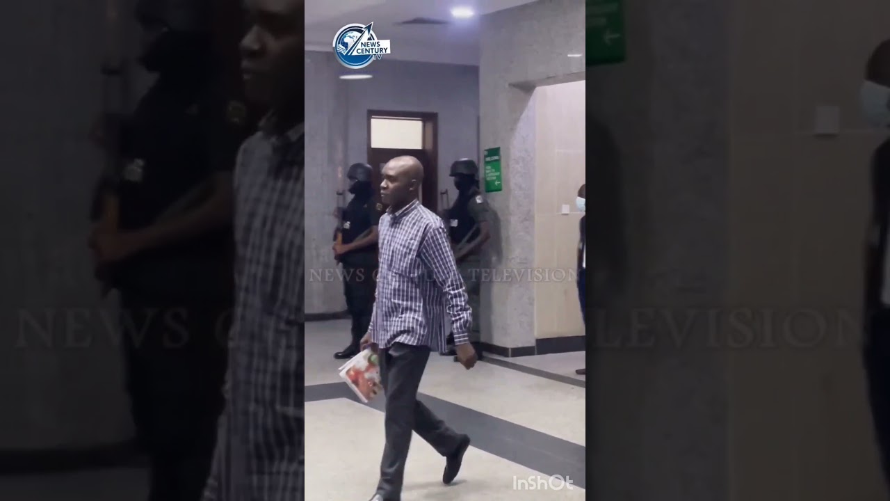 Omoyele Sowore arrives at Federal High Court for court proceedings
