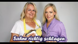 Schlagsahne schlagen mit dem Mixer