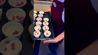 Super leckere Cupcakes!Swiss Meringue Buttercream,Superstreusel #backenistliebe #cupcakes