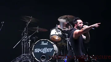 Skillet - Feel Invincible - Live HD (Rock Allegiance 2018)