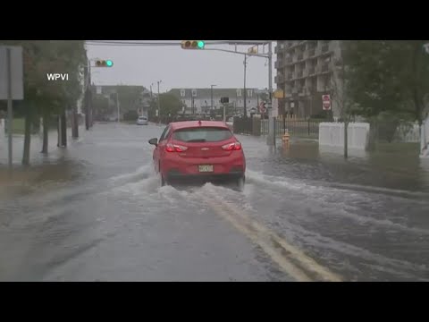 Tropical Storm Ophelia fizzling out in northeast U.S. - YouTube