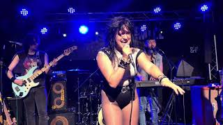 Chez Kane | Rocket On The Radio