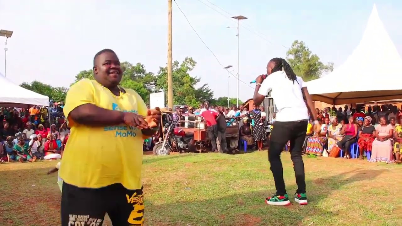 Tonny Awany @Performance by Beno Bicksby