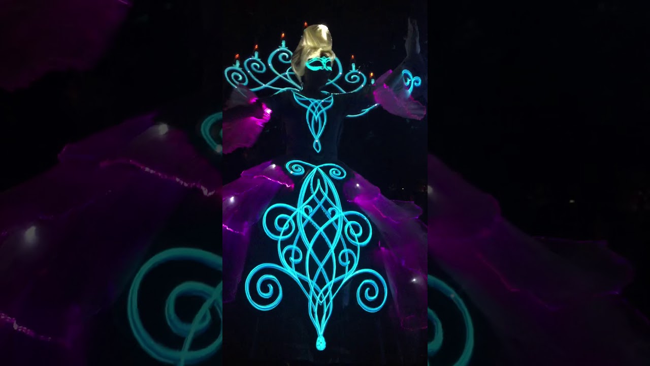 Paint the Night Parade at Hongkong Disneyland