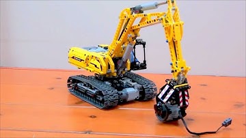 compact fully motorized lego technic 42006 excavator