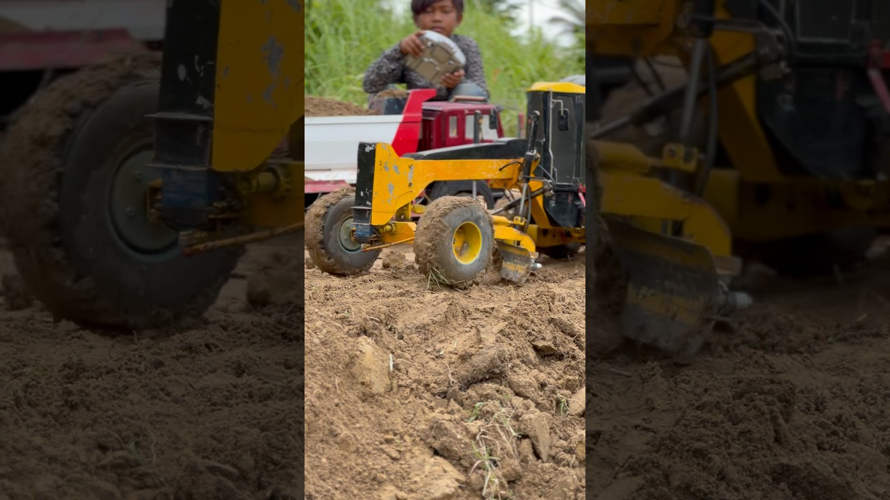 Mini Grader Working Like Real | RC Trucks in Action! 