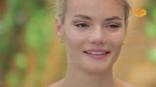 Më Shanin Më Prenë Flokët Modelja Përlot Në Shes On Top E Diell, 28 Qershor 2020