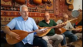 Bir Çift Güzel Gördüm Yolda Yolakta