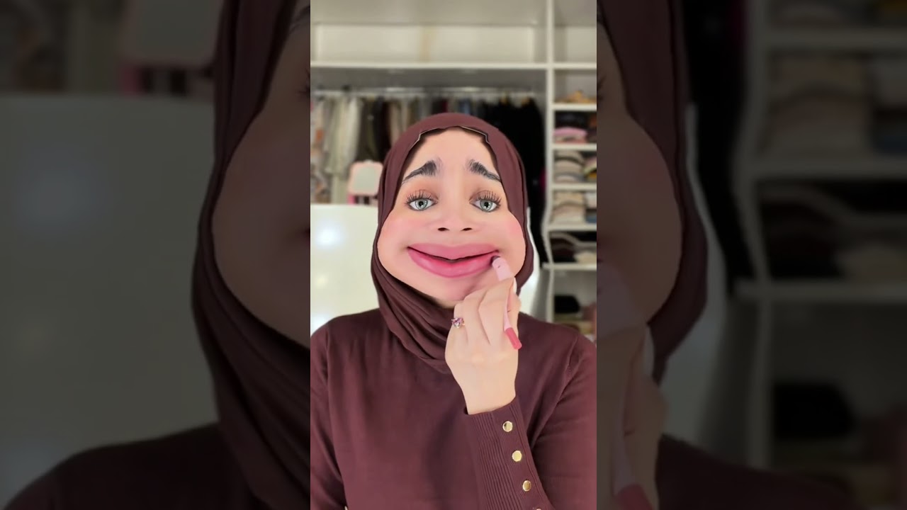 cusss yang mau bibir ala2 sulam dan filter bisa cobain deh 💋#akashellahi #elvyaabdullah
