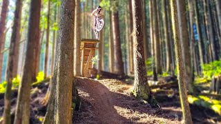 Sending this BIG 15 foot drop on my Enduro bike!