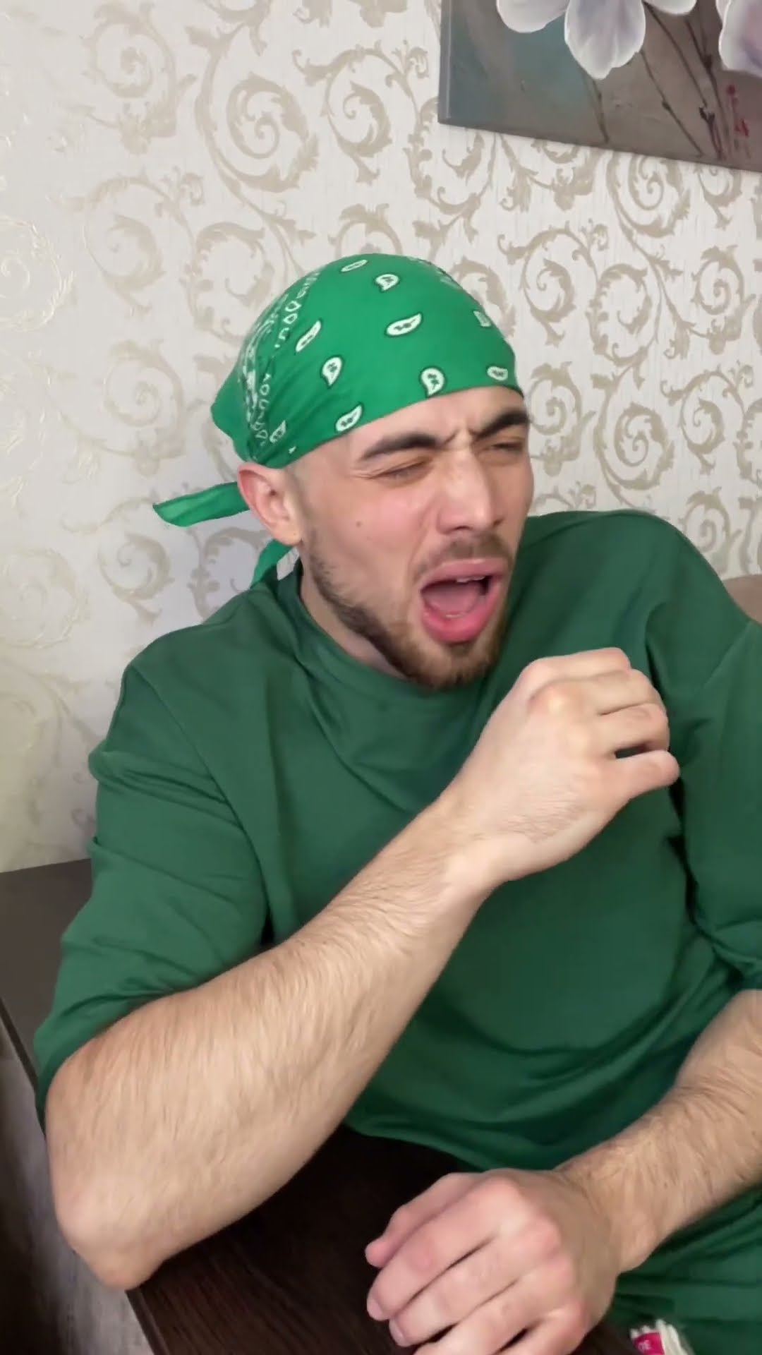 выключи свет через час