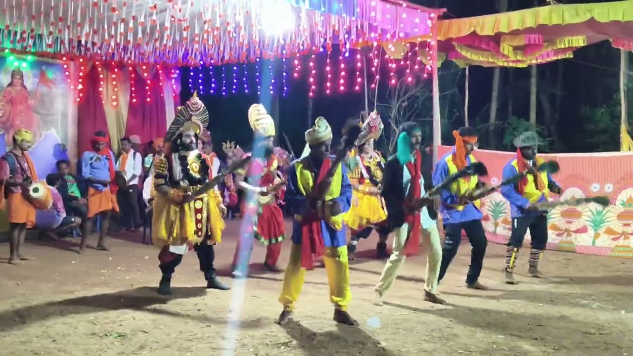 ನಮ್ಮೂರು ಕರ್ಕಿ ಅಪ್ಪೆಕೆರೆ ಹಿರಿಸುಗ್ಗಿ ಕುಣಿತ ನೋಡಲು ಖುಷಿ. ಬೋ ಹೋ. ಶೋ..