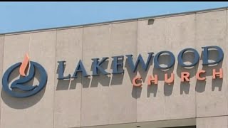 Plumber discovers money, checks in wall of Joel Osteen’s Lakewood Church, years after $600K burg...