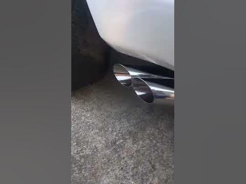 Toyota Tundra 4.6 v8 straight pipe true dual - YouTube