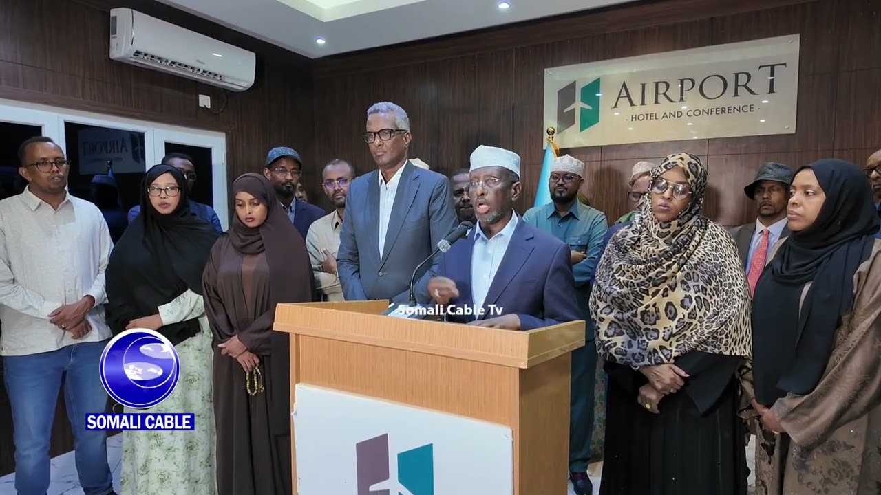 SHIR JARAA'ID:- Madaxweyne hore Sheekh Shariif oo hadda hadlay ayaa yiri 