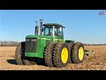 JOHN DEERE 8850 Tractor Working on Fall Tillage