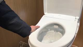 TOTO USA bidet demo at KBIS/IBS 2019