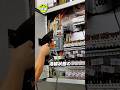 超高圧電気パネルをシャワーします