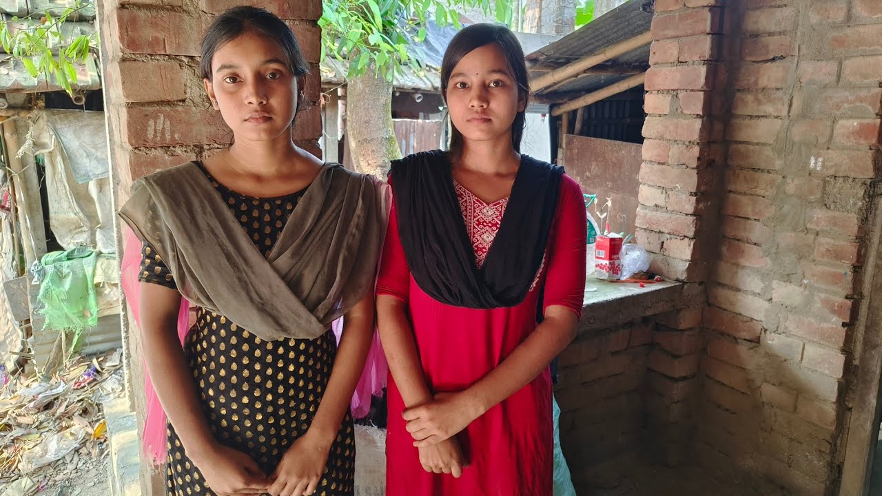 কে শুনবে এই অসহায় দুই বোনের আর্তনাদ।। কলেজ ছাত্রী রাধা এবং জয়ন্তী।।