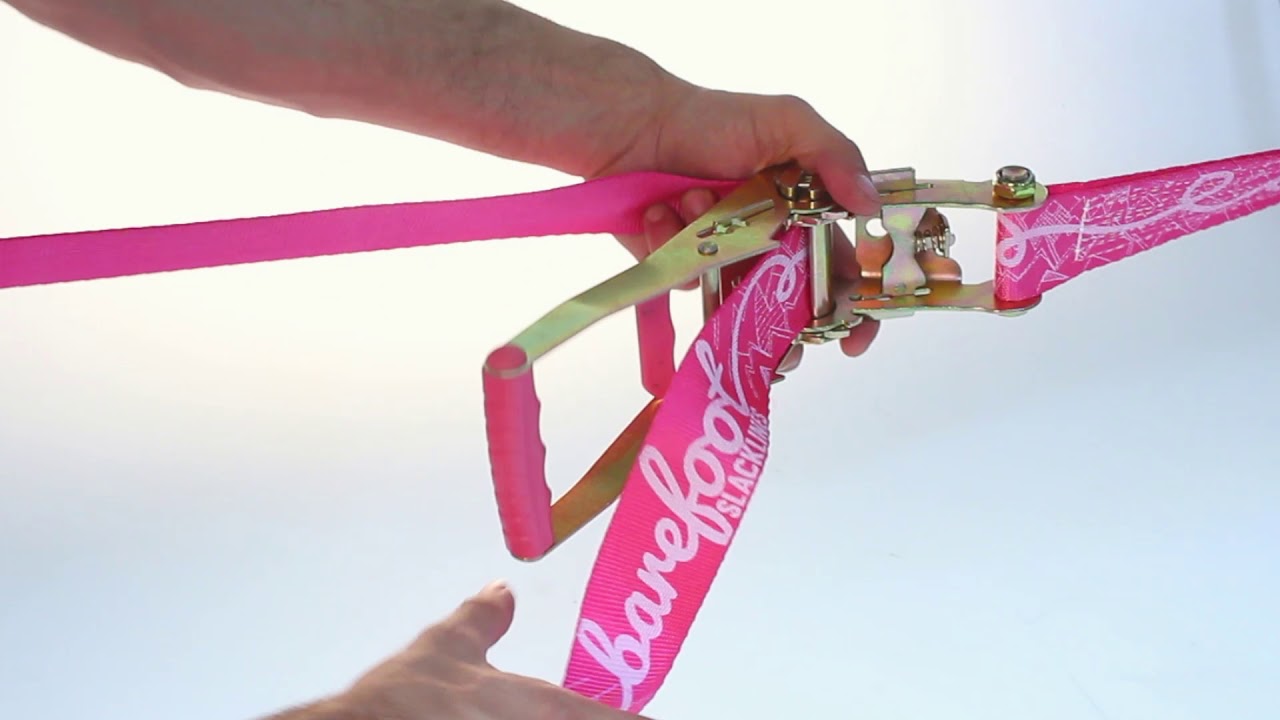 Barefoot Slacklines - How to attach and tighten your ratchet