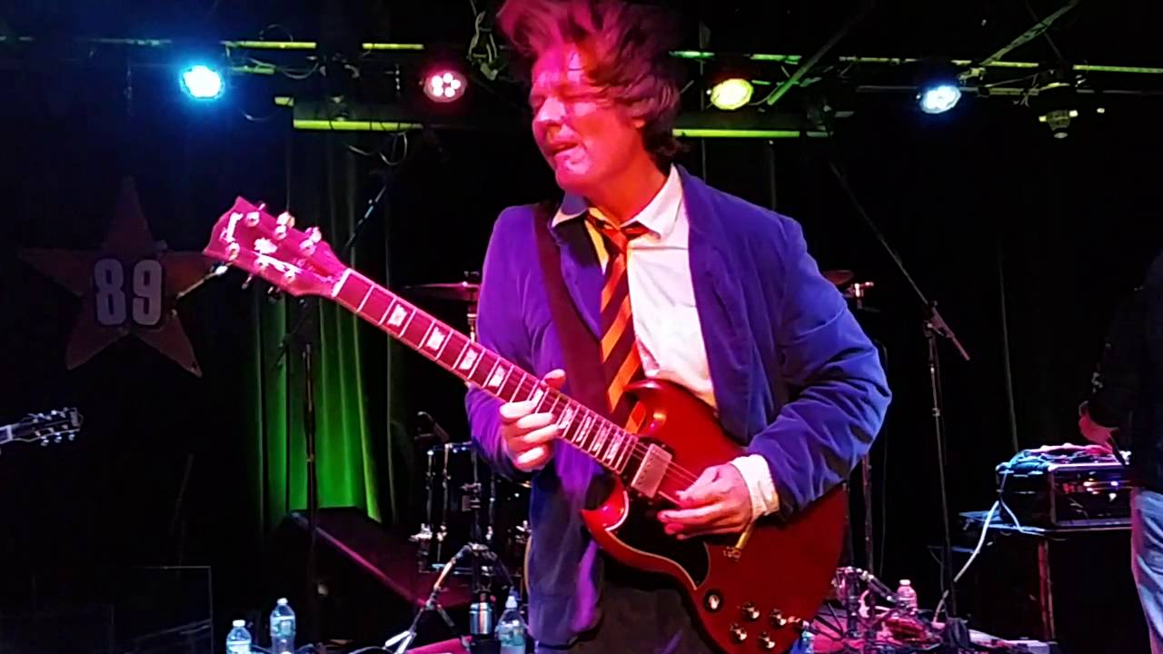 AC/DC -Sin City Live Wire Tribute - YouTube