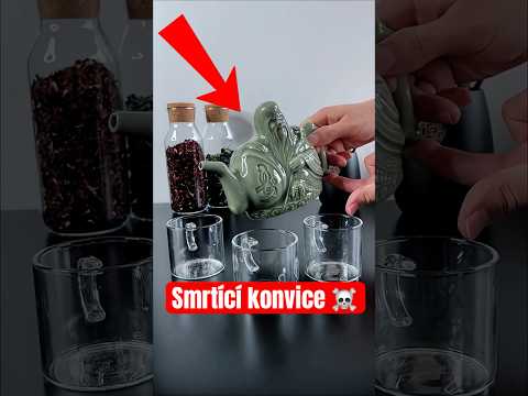 Tahle konvice uměla nalít čaj... nebo jed.