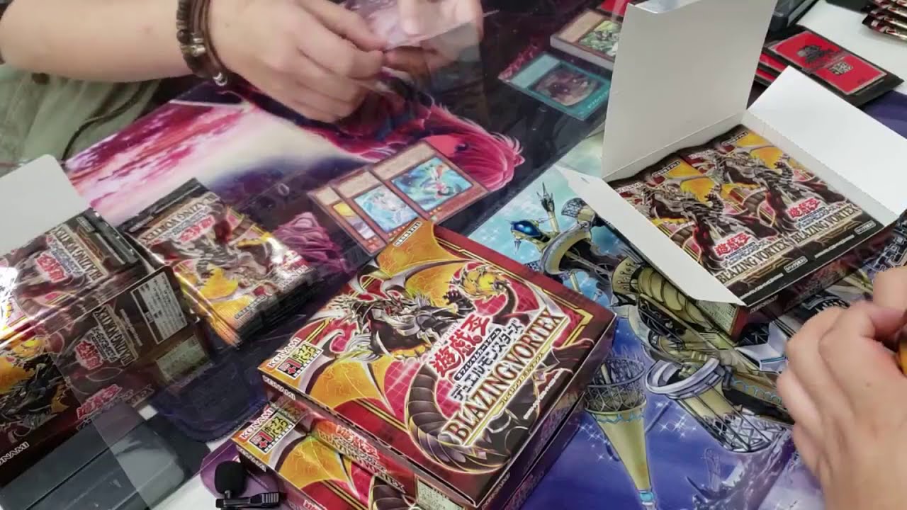 ABRINDO *NOVA* BOX! BLAZING VORTEX! NOVOS ARMED DRAGON!