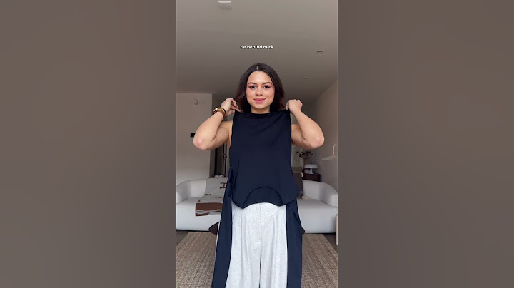 ❌ Styling a long sleeve t-shirt the wrong way 🤭 Subscribe for #shorts