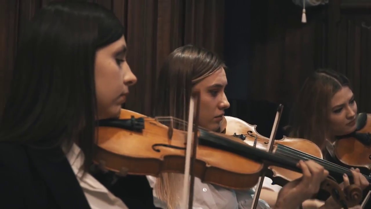 Закрытый новогодний бизнес-ужин R2